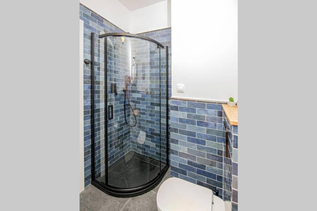 Apartament With Garden Bezplatny Parking !!! Krakow Bagian luar foto
