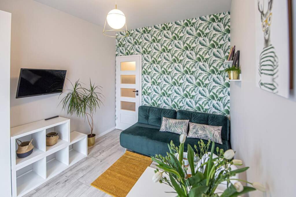 Apartament With Garden Bezplatny Parking !!! Krakow Bagian luar foto